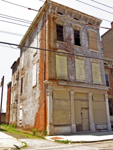 Abandoned-Over-the-Rhine-building